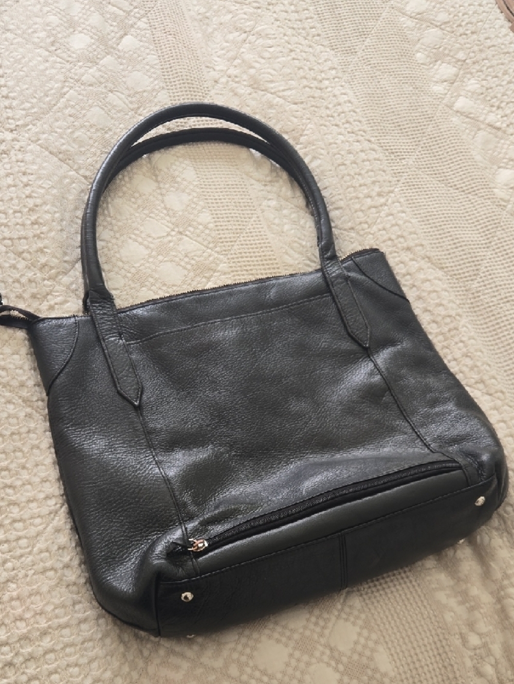 Lodis Black Pebbled Leather Tote Quiet Luxury Normcore Classic Shoulder Bag - Picture 3 of 14